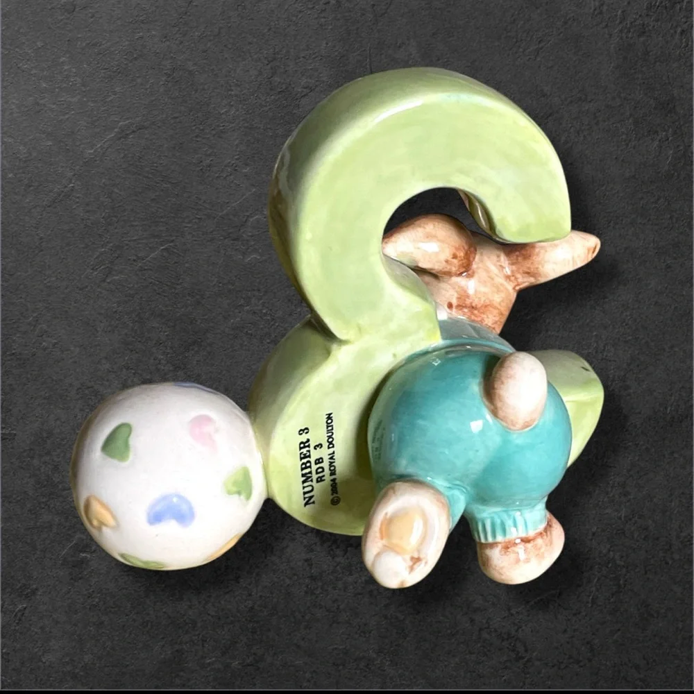 VTG 2004 Royal Doulton Childhood Memories Bunnykins # 3 Ceramic Cake Topper
